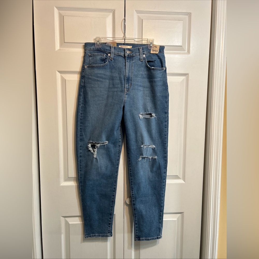 NWT Levi's Size 31x29 High Waisted Mom Jeans Stretch Denim *Stamped Irregular*